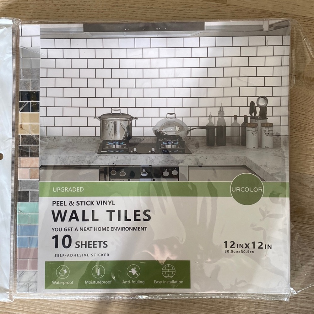 NWT Peel & Stick Vinyl Wall Tiles